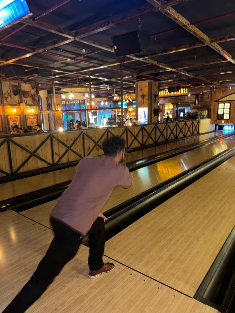 Team member lining up a shot